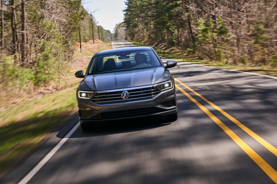  Volkswagen Jetta SEL 2018 года  (NA) (фото 12 из 16)